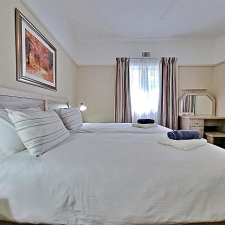 Fairway Holiday Accommodation Hermanus Buitenkant foto