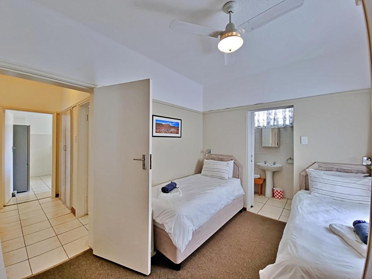 Fairway Holiday Accommodation Hermanus Buitenkant foto